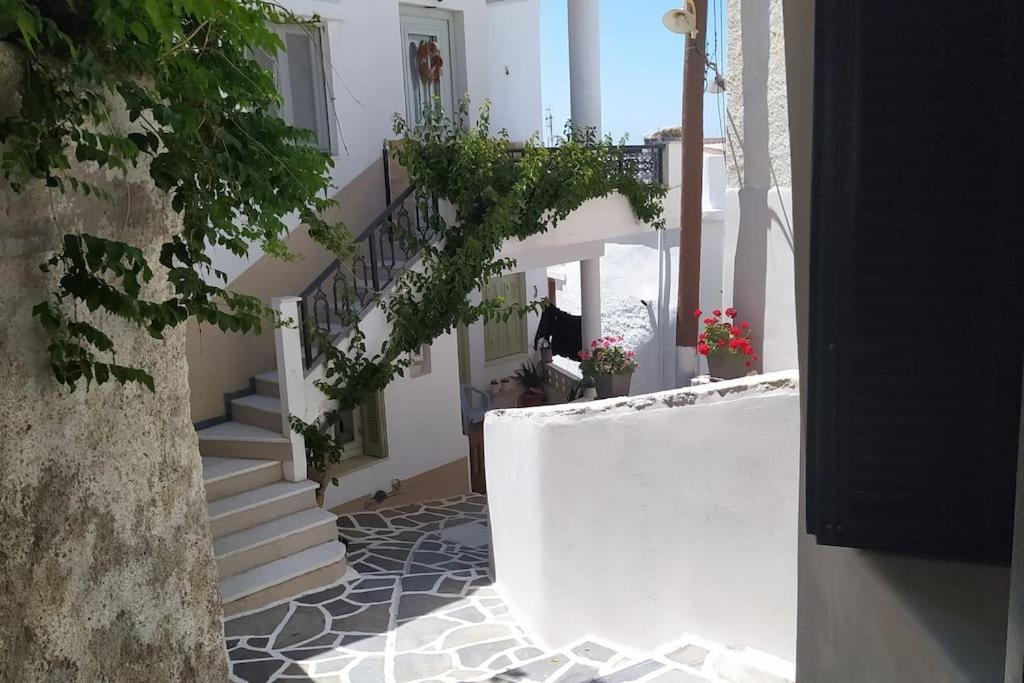 Naxion Esti - Διαμονή Στην Παλιά Χώρα Της Νάξου Villa Naxos City Exterior foto